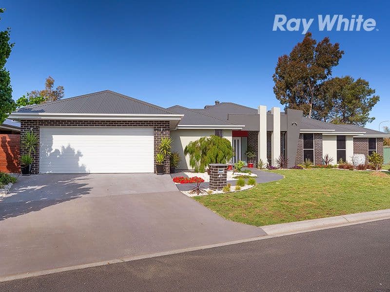 41 Champions Drive, Glenroy - Image 1