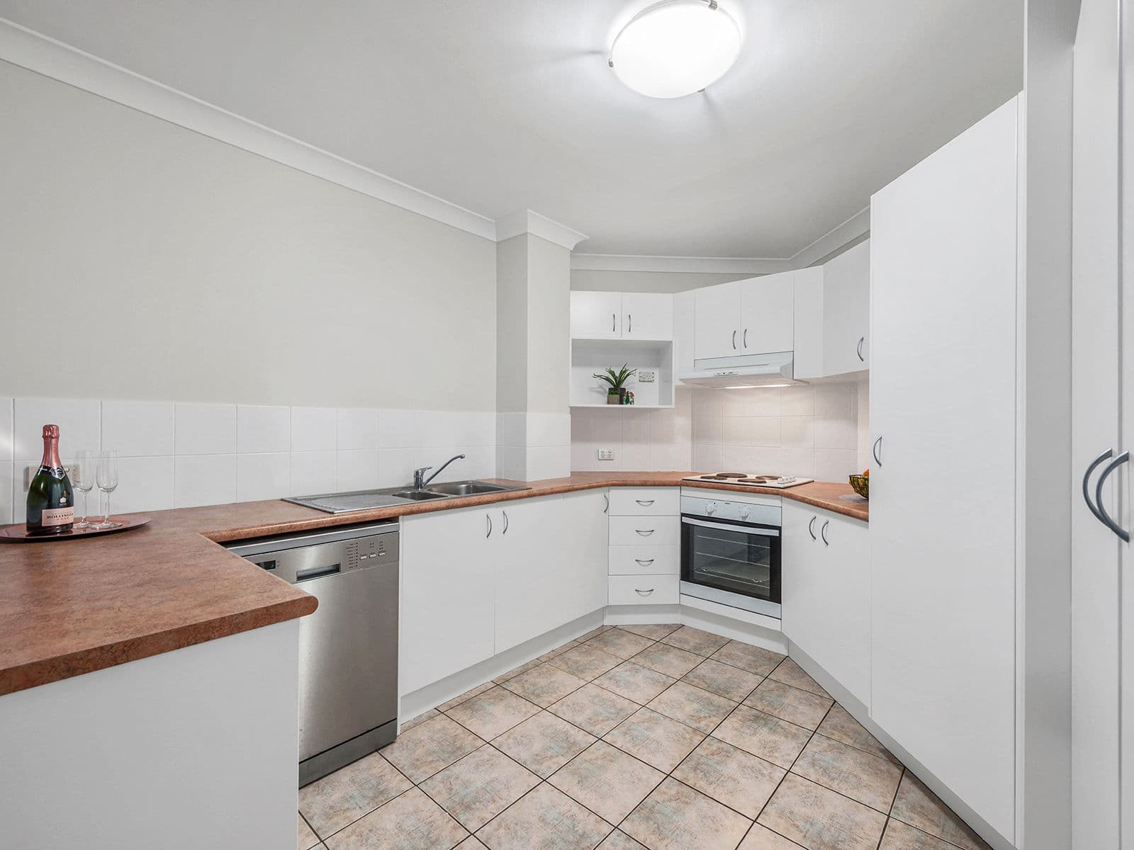 540 Old Cleveland Road, Camp Hill QLD 4152, Camp Hill - Thumbnail 6