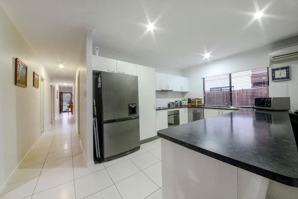 40 Parker Road, Cannonvale QLD 4802, Cannonvale - Thumbnail 5