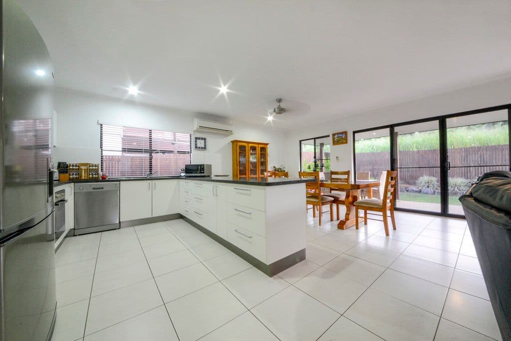 40 Parker Road, Cannonvale QLD 4802, Cannonvale - Thumbnail 6