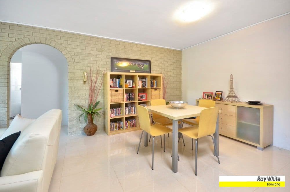 30 Sisley Street, St Lucia QLD 4067, St Lucia - Thumbnail 3