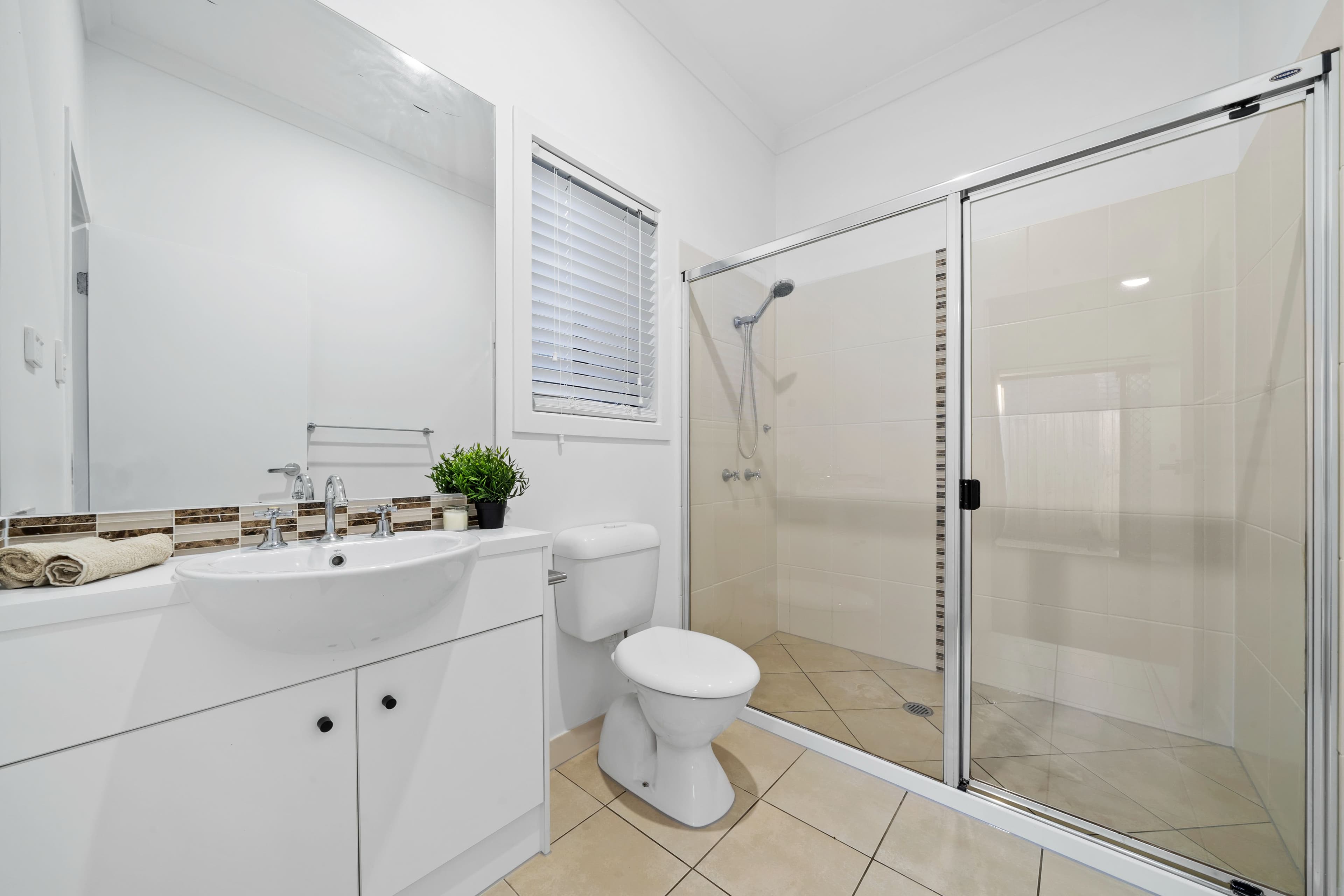 27 Orlando Drive, Holmview QLD 4207, Holmview - Thumbnail 8
