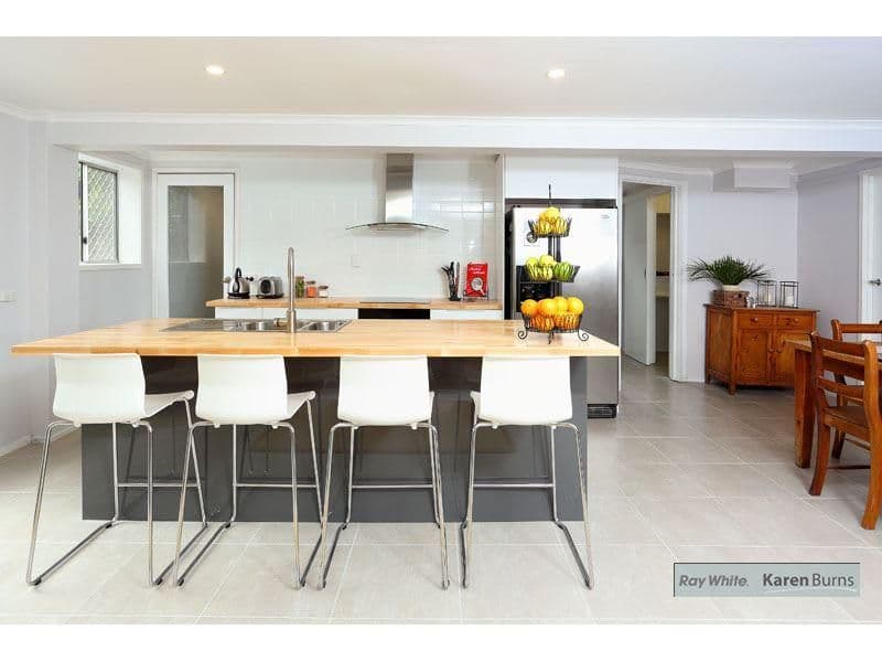 48 Cassandra Street, CHAPEL HILL QLD 4069, Chapel Hill - Thumbnail 3