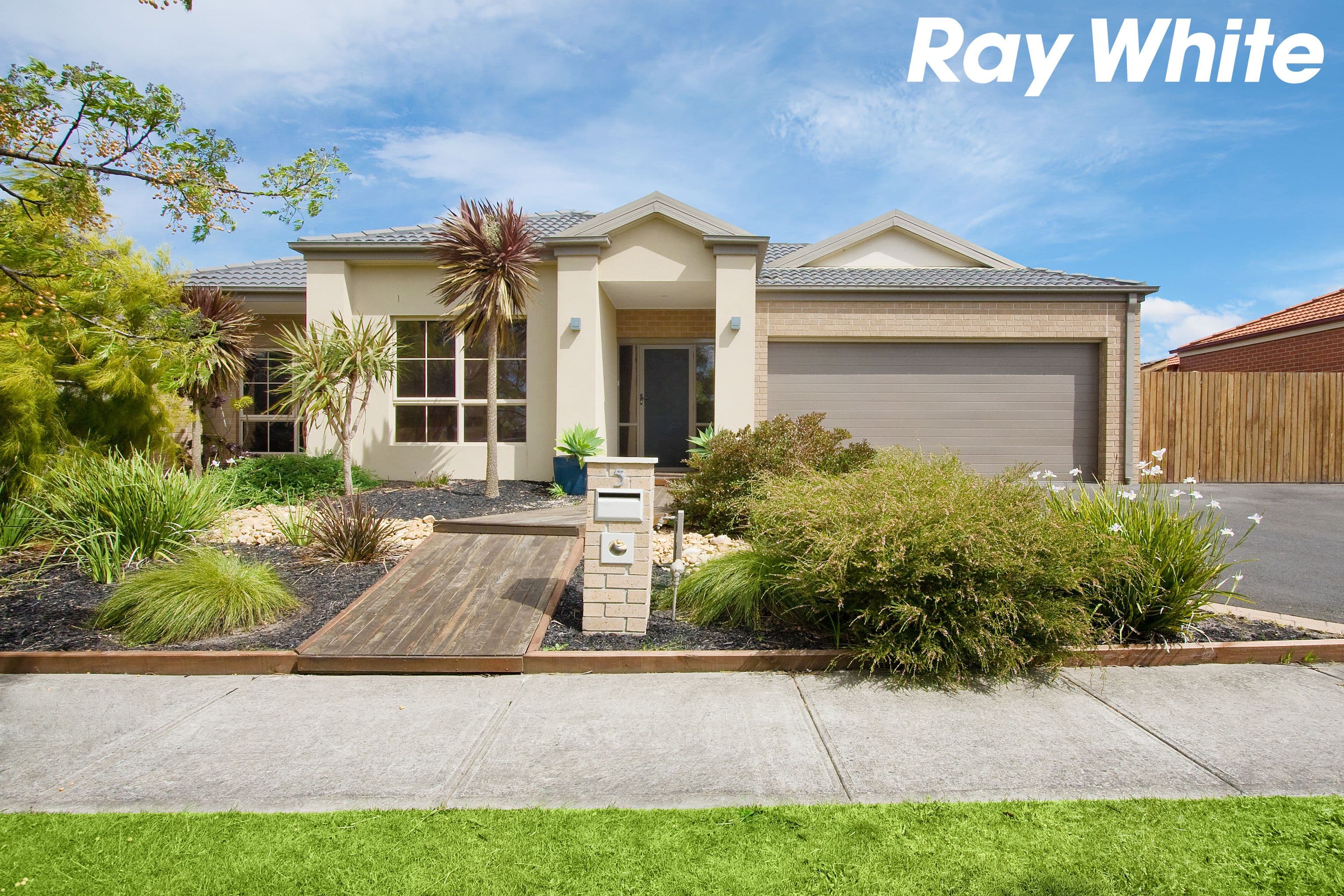 5 Whiteley Way, Pakenham VIC 3810, Pakenham - Image 1