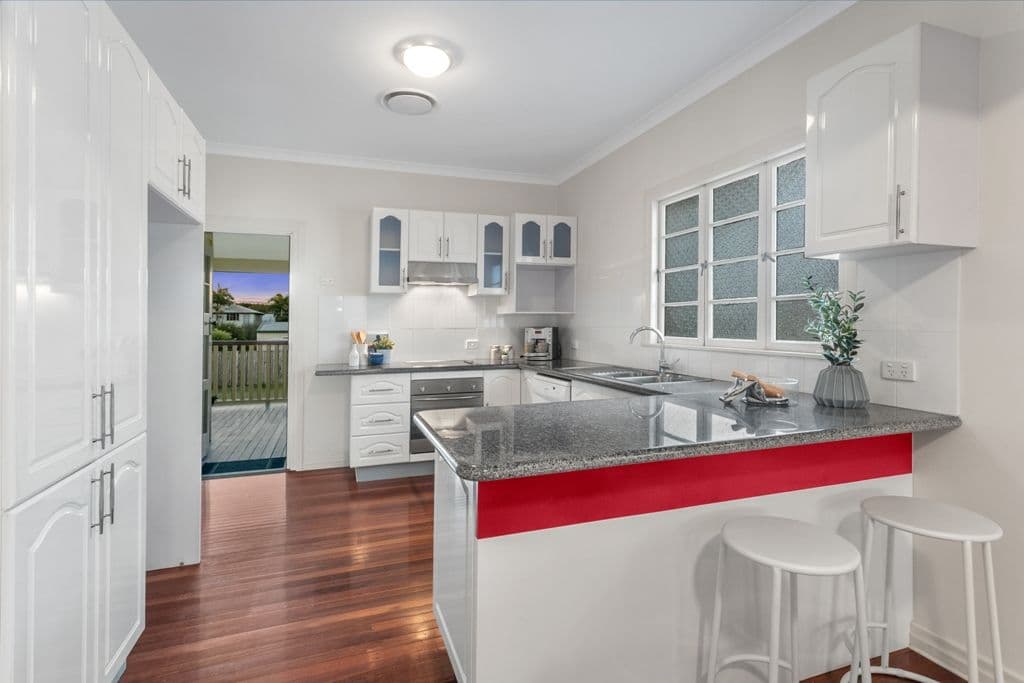 48 Raceview Avenue, Hendra QLD 4011, Hendra - Thumbnail 2