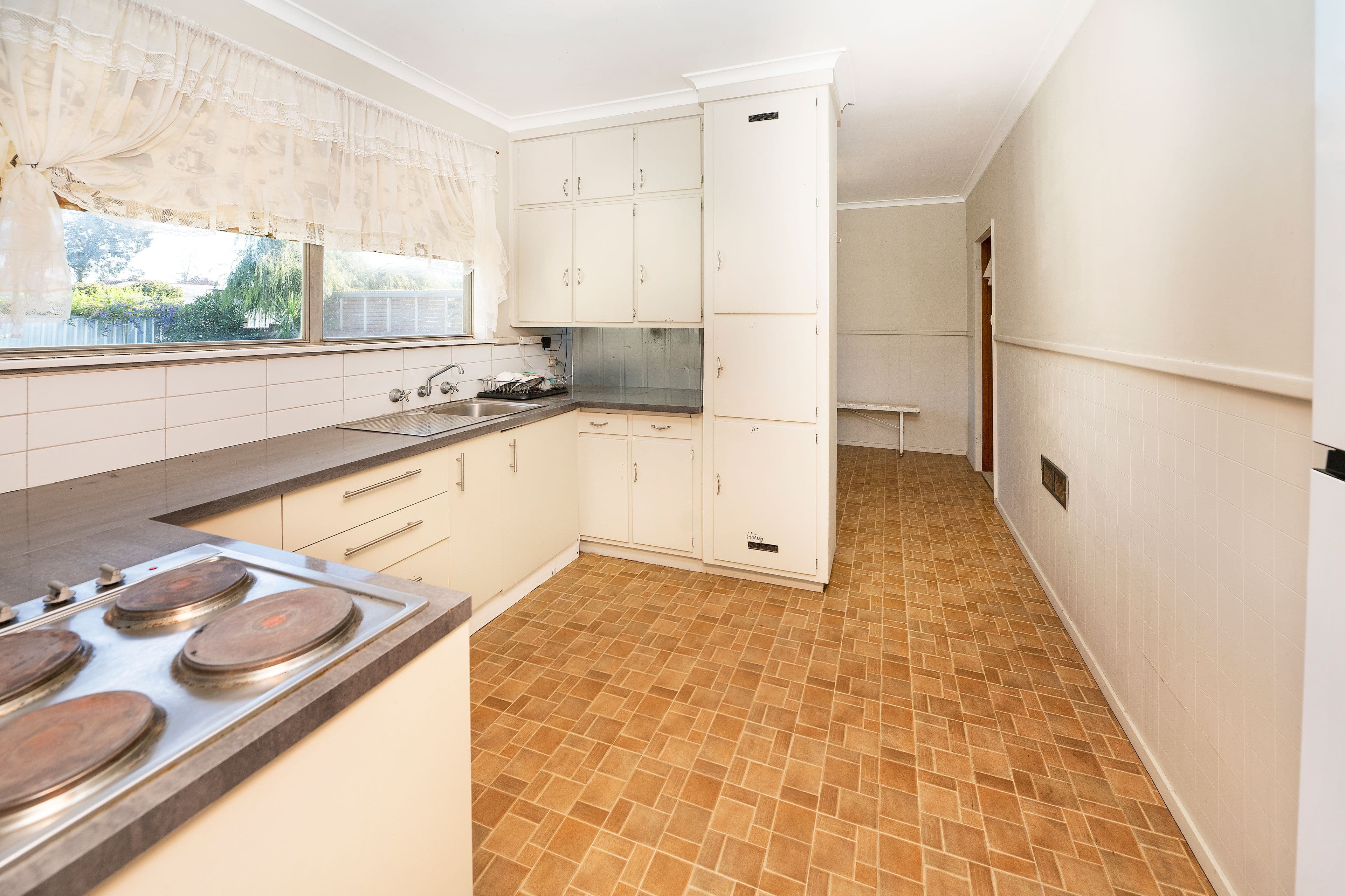 112 Murlong Street, Swan Hill VIC 3585, Swan Hill - Thumbnail 7