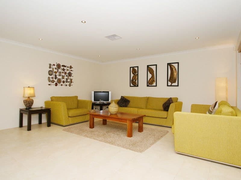 8 Stills Avenue, HARRISDALE WA 6112, Harrisdale - Thumbnail 3