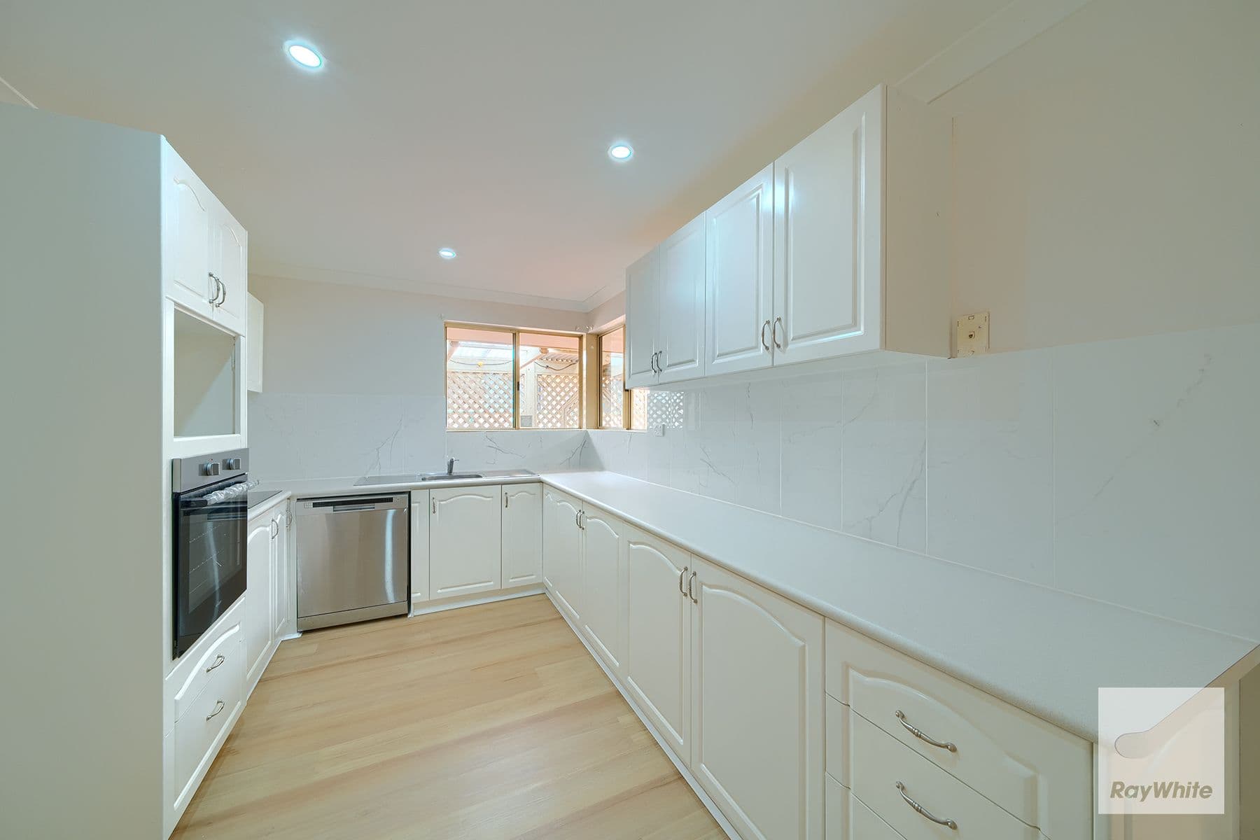 14 Salvado Road, Orana WA 6330, Orana - Thumbnail 2