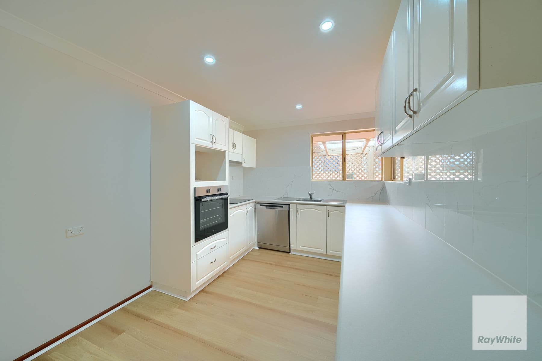 14 Salvado Road, Orana WA 6330, Orana - Thumbnail 3