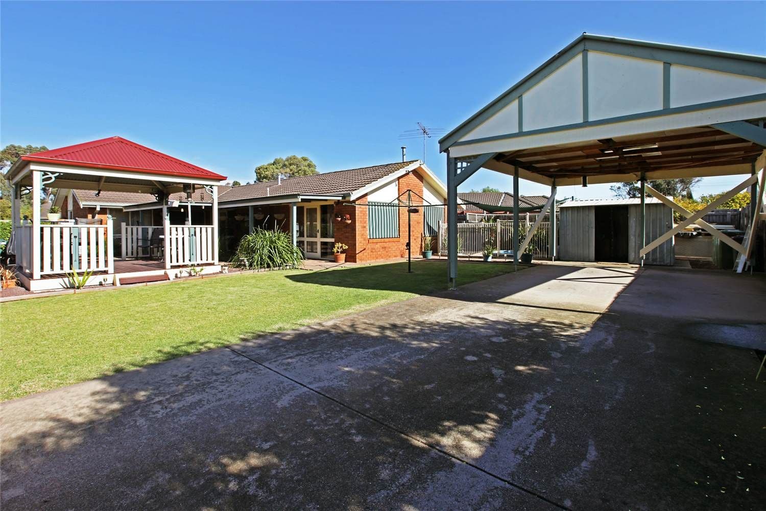 9 Kyema Drive, LARA VIC 3212, Lara - Thumbnail 2