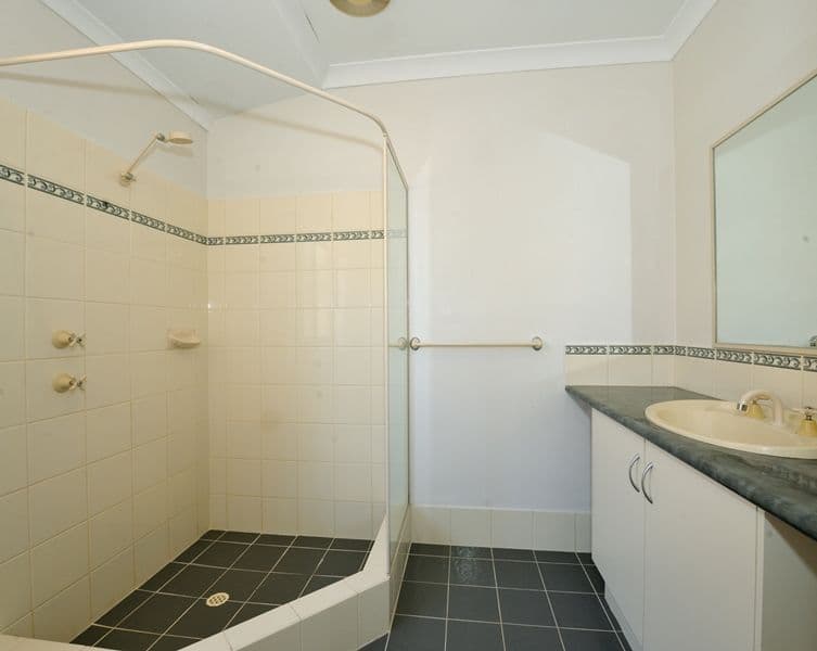 37 Riaza Parkway, Port Kennedy WA 6172, Port Kennedy - Thumbnail 4