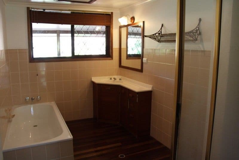 60 Booth Avenue, TANNUM SANDS QLD 4680, Tannum Sands - Thumbnail 8