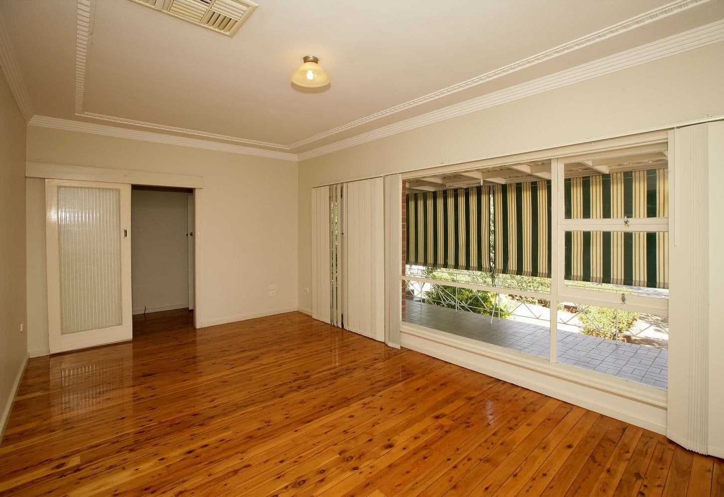 61 Mitchelmore Street, TURVEY PARK NSW 2650, Turvey Park - Thumbnail 3