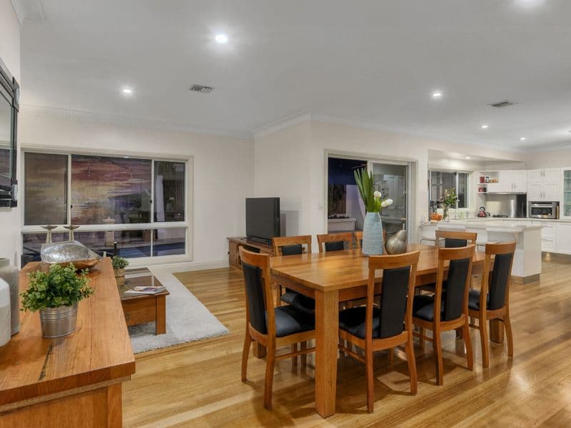 136 Kilmorey Street, Carindale QLD 4152, Carindale - Thumbnail 5