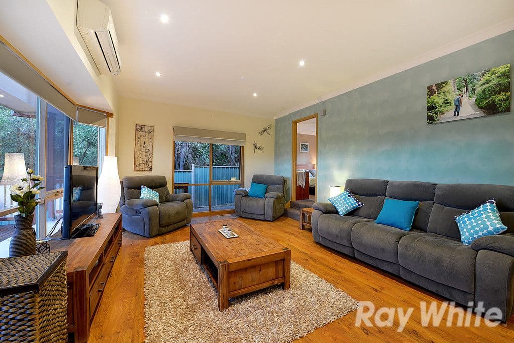 33 Russell Street, Mount Evelyn VIC 3796, Mount Evelyn - Image 1