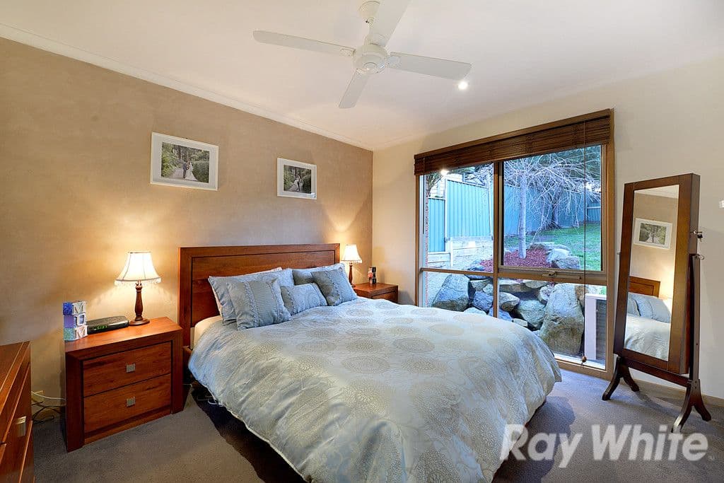 33 Russell Street, Mount Evelyn VIC 3796, Mount Evelyn - Thumbnail 5