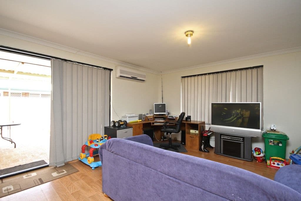 10 Napa Court, CAVERSHAM WA 6055, Caversham - Thumbnail 5