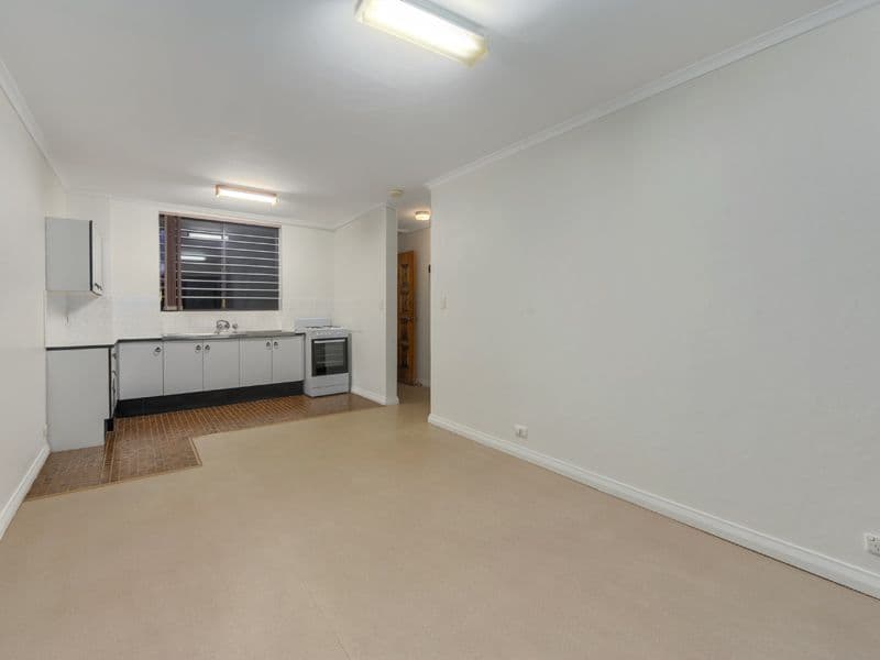 17 LLEWELLYN Street, NEW FARM QLD 4005, New Farm - Thumbnail 2