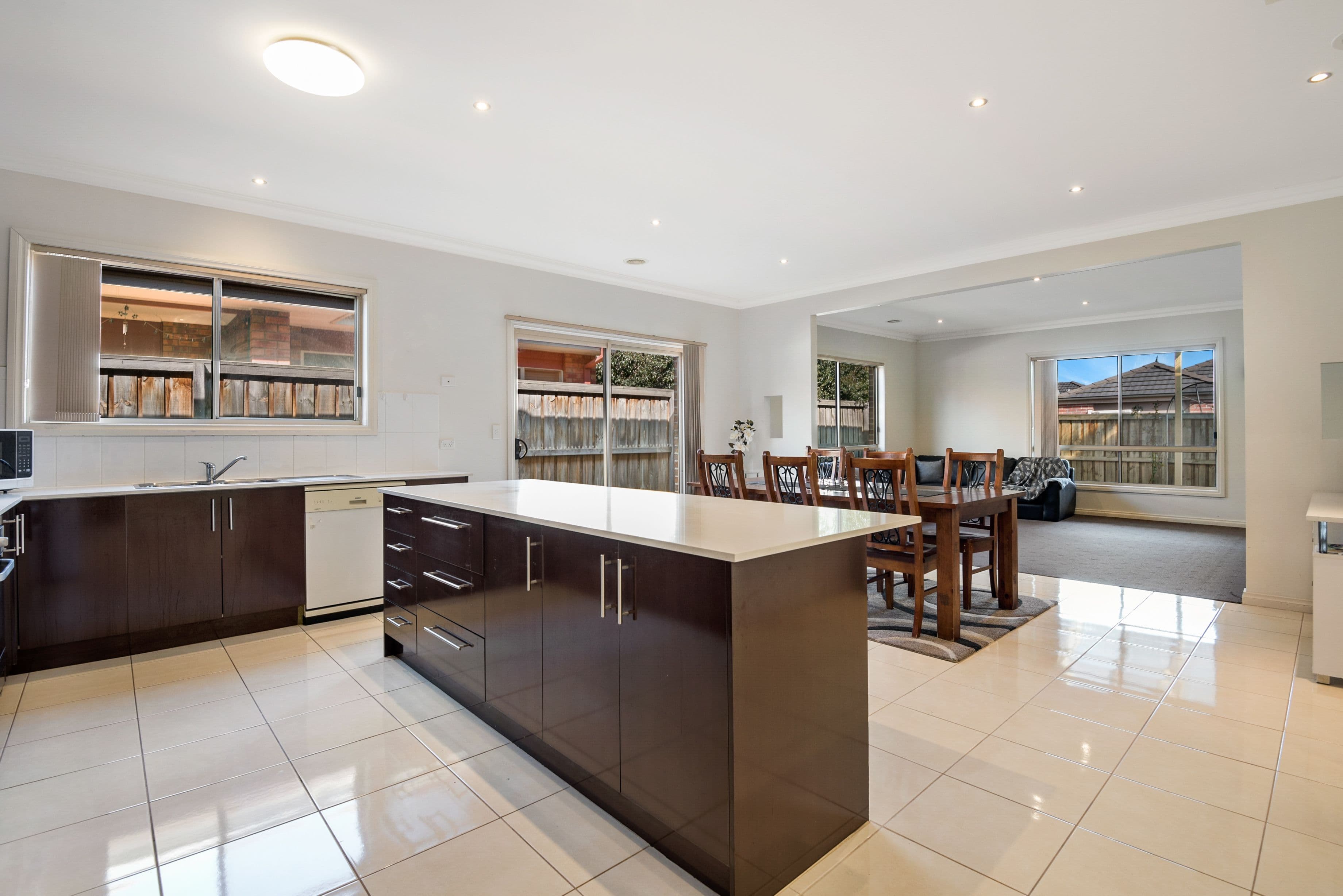 4 Pardalote Close, South Morang VIC 3752, South Morang - Thumbnail 6