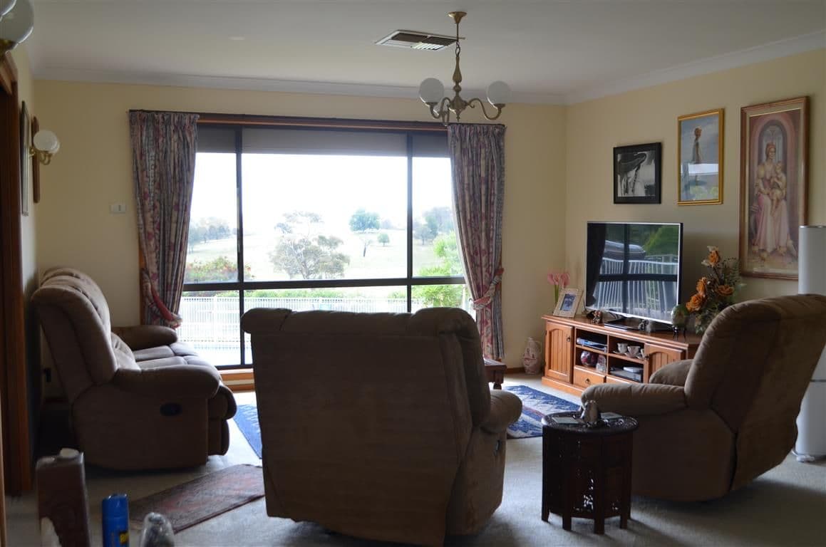 86 Cloverdale Road, Tumut NSW 2720, Tumut - Thumbnail 5