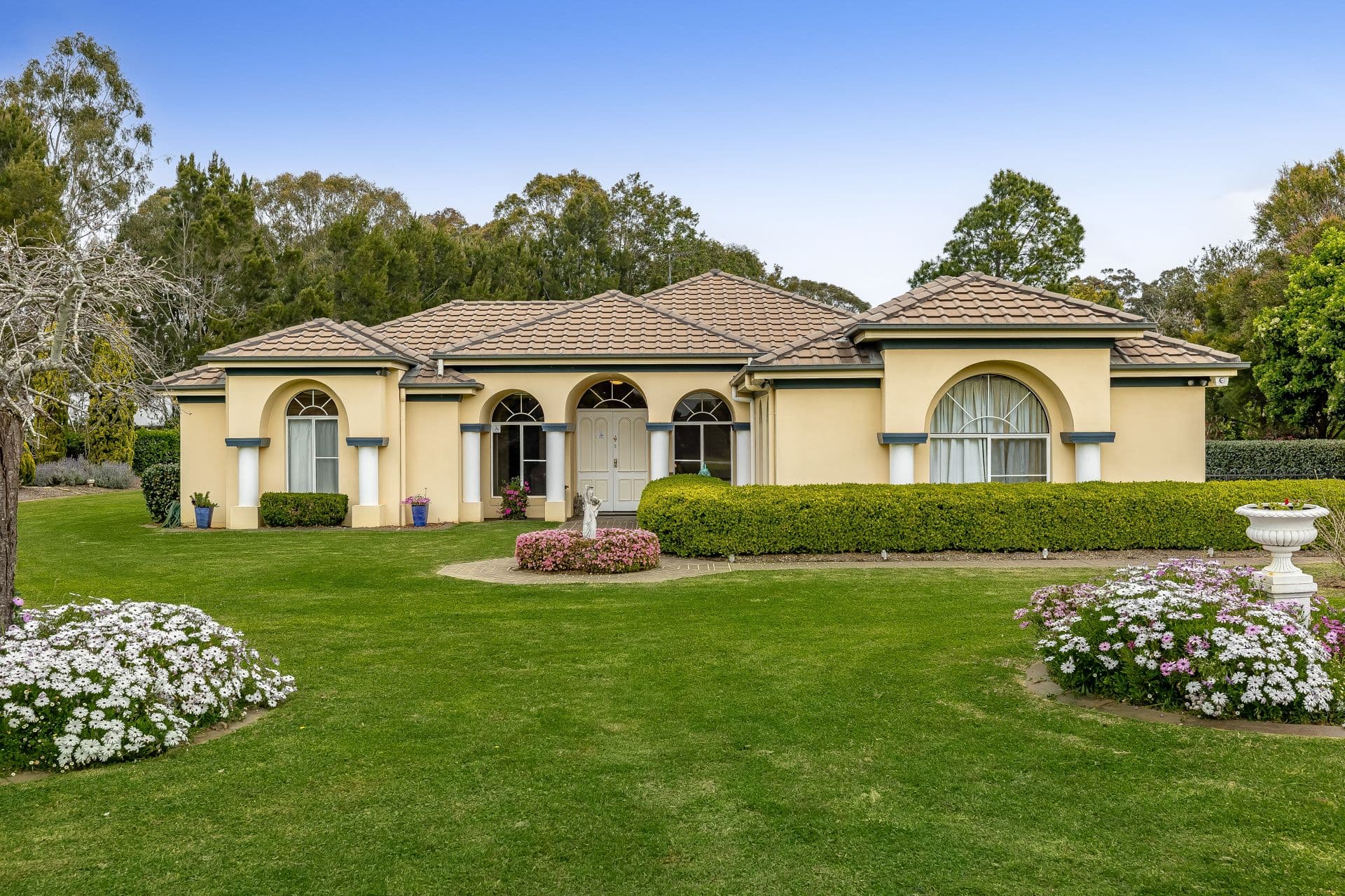 11 Bronwyn Court, Highfields QLD 4352, Highfields - Thumbnail 2