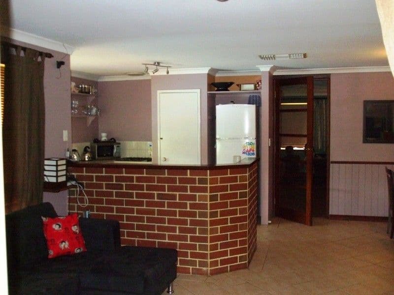 2 Tourmaline Gardens, FORRESTFIELD WA 6058, Forrestfield - Thumbnail 4