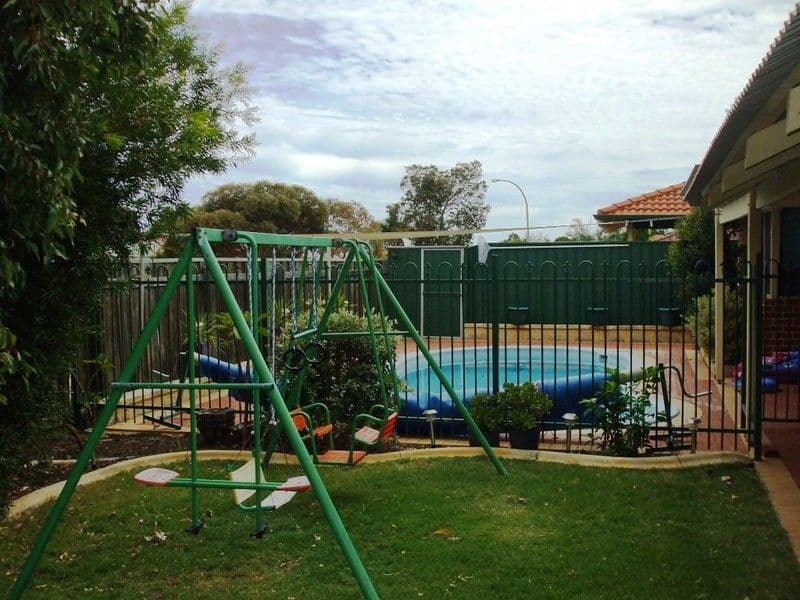 2 Tourmaline Gardens, FORRESTFIELD WA 6058, Forrestfield - Thumbnail 5