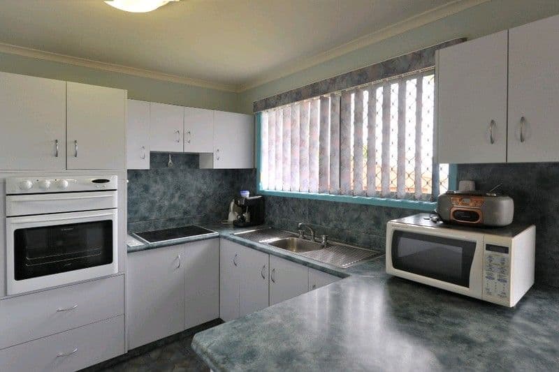 76 Hoey Street, KEARNEYS SPRING QLD 4350, Kearneys Spring - Thumbnail 2