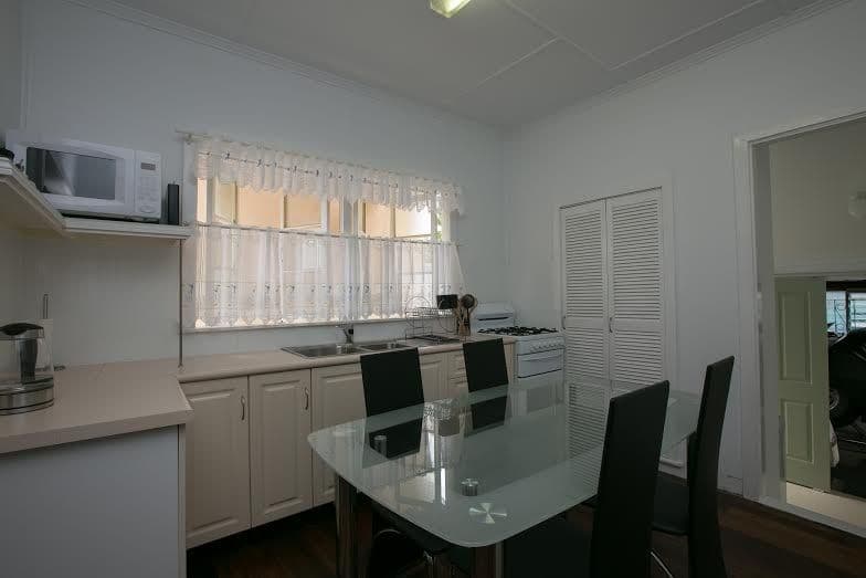 22 Walter Street, MURARRIE QLD 4172, Murarrie - Thumbnail 5