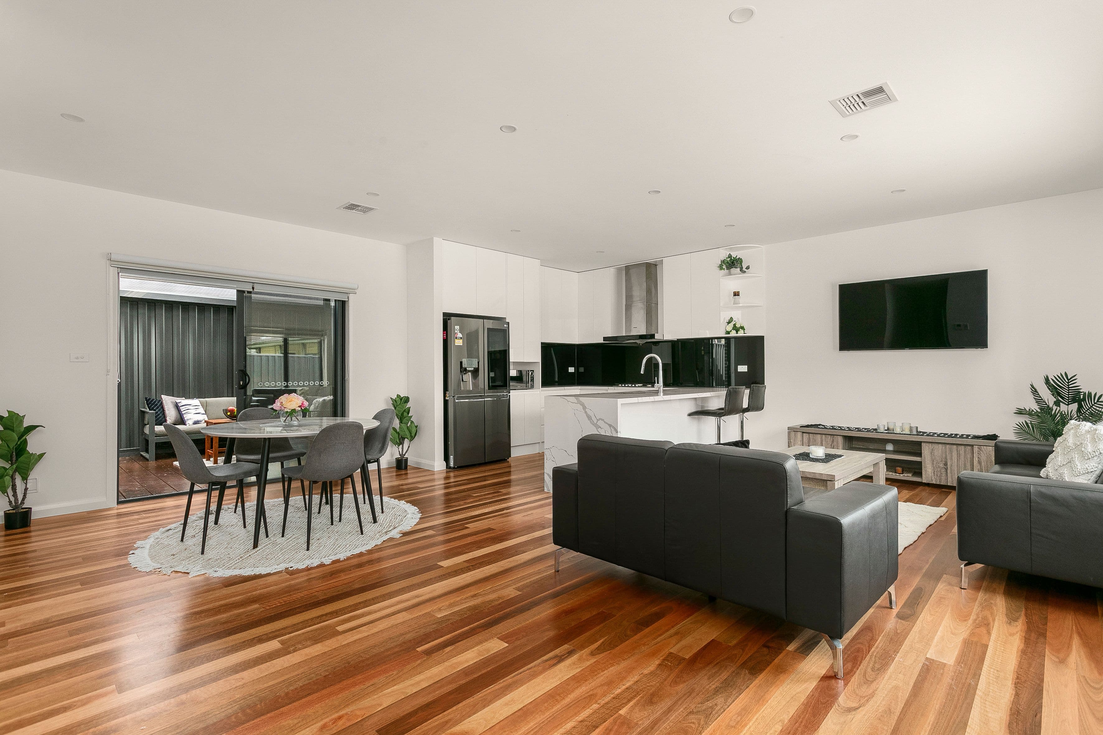 25 Morell Street, Glenroy VIC 3046, Glenroy - Thumbnail 2