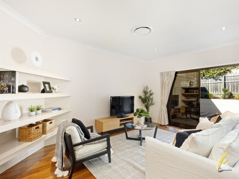 38 Kensington Circuit, Brookfield - Thumbnail 5