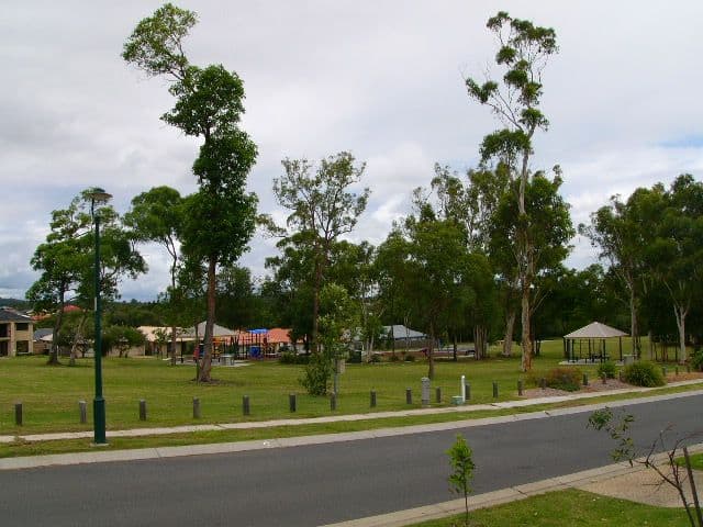 11 Lexey Crescent, WAKERLEY QLD 4154, Wakerley - Thumbnail 5