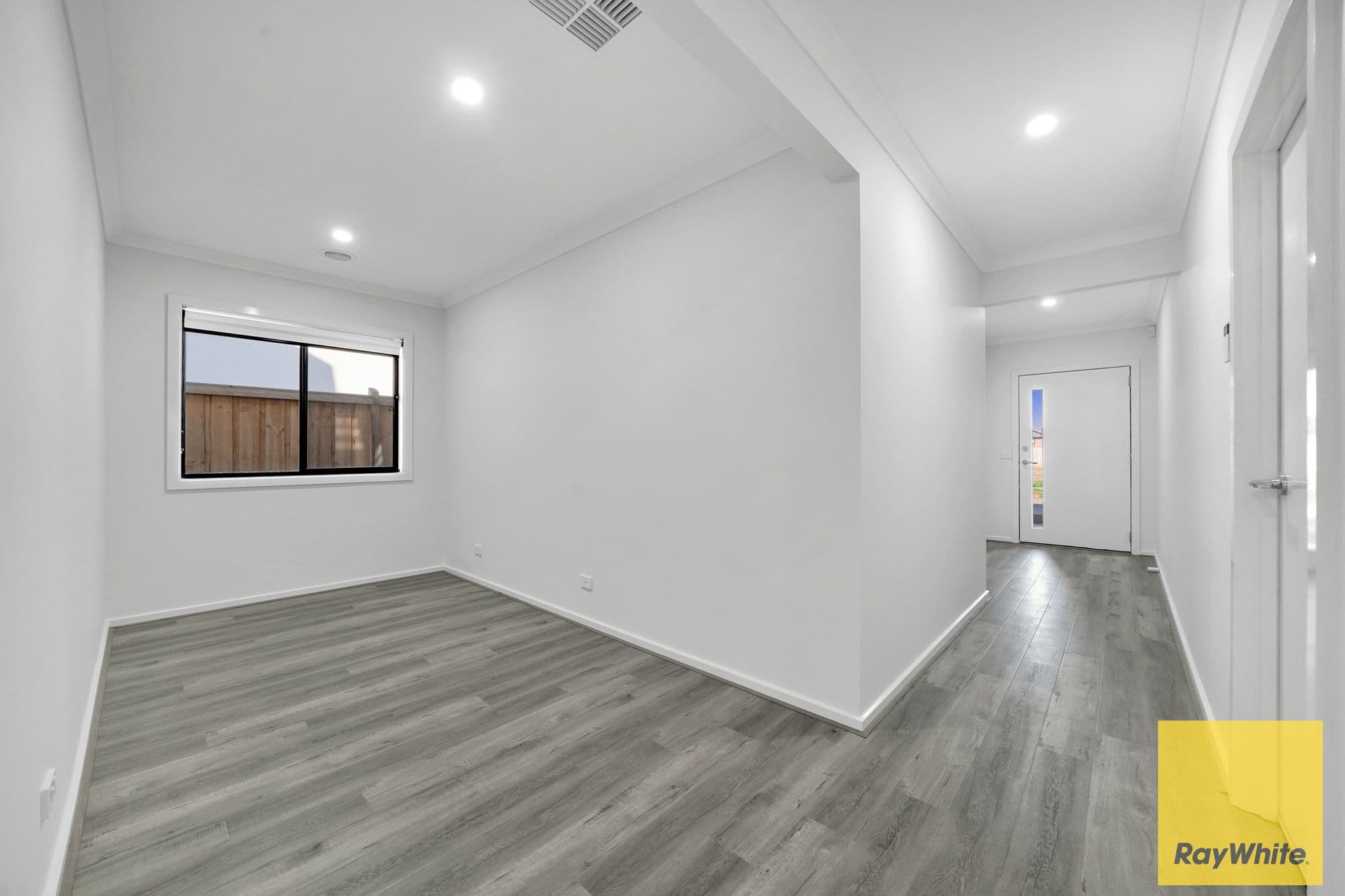 16 Trondheim Street, Rockbank VIC 3335, Rockbank - Thumbnail 3