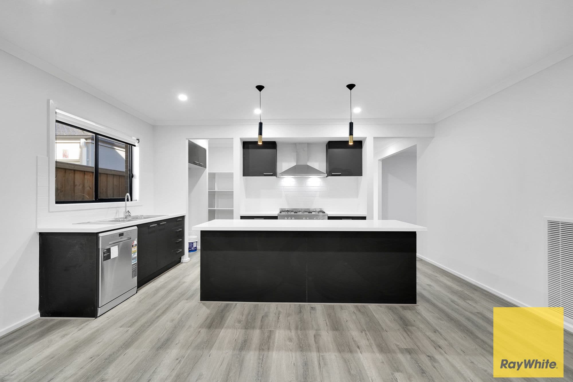 16 Trondheim Street, Rockbank VIC 3335, Rockbank - Thumbnail 6