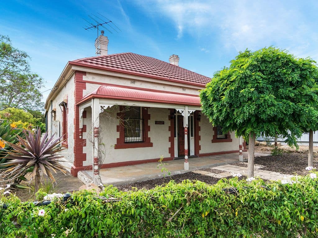 15 Clara Street, Murray Bridge SA 5253, Murray Bridge - Image 1