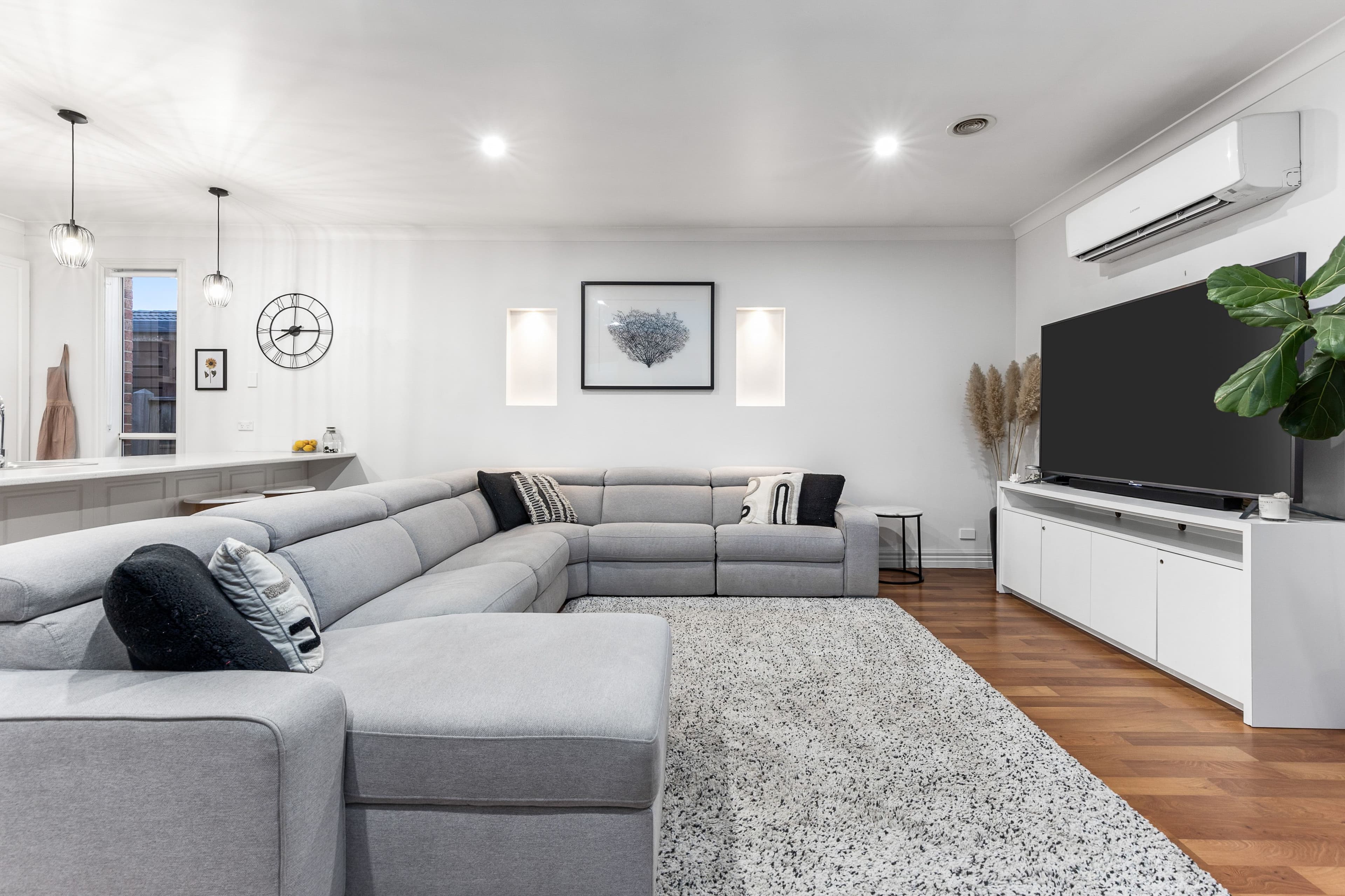 19 Beechville Place, Craigieburn VIC 3064, Craigieburn - Thumbnail 3