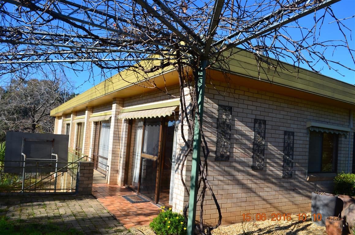 204 Wynyard Street, Tumut - Thumbnail 3