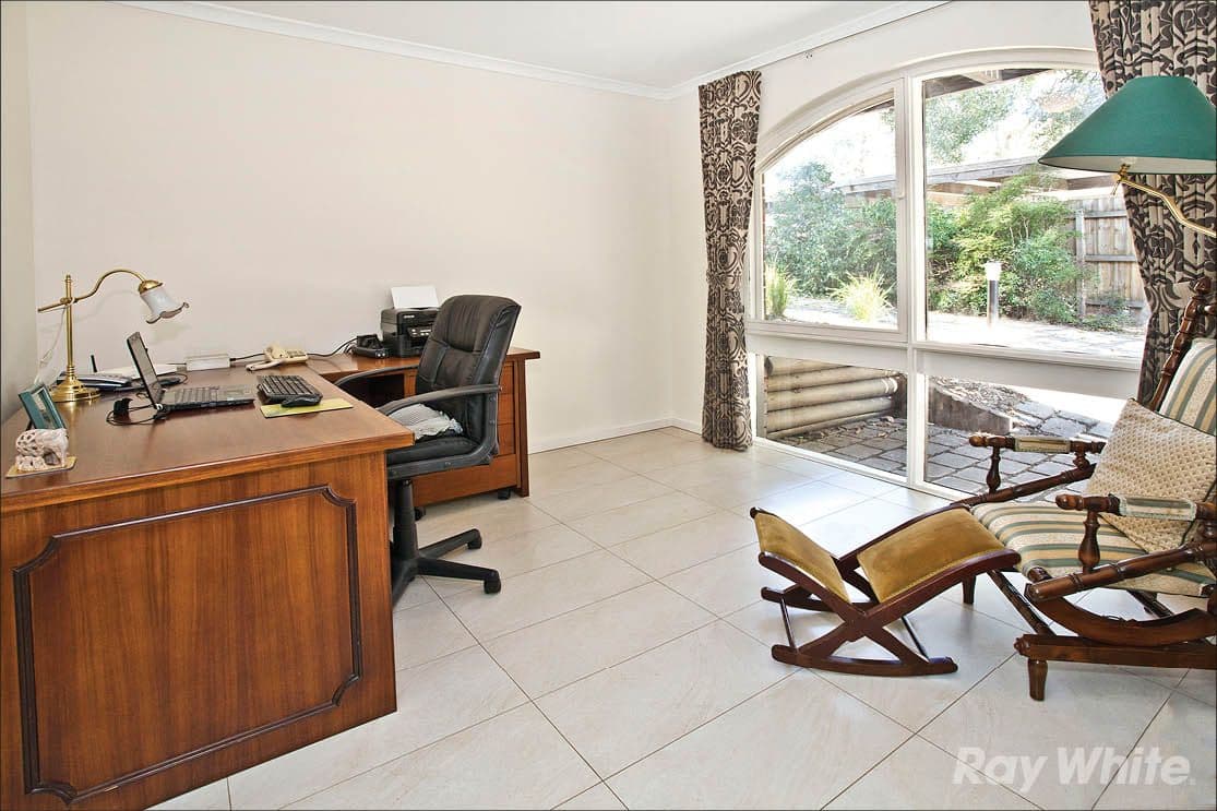 9 Heatherlea Drive, WHEELERS HILL VIC 3150, Wheelers Hill - Thumbnail 2