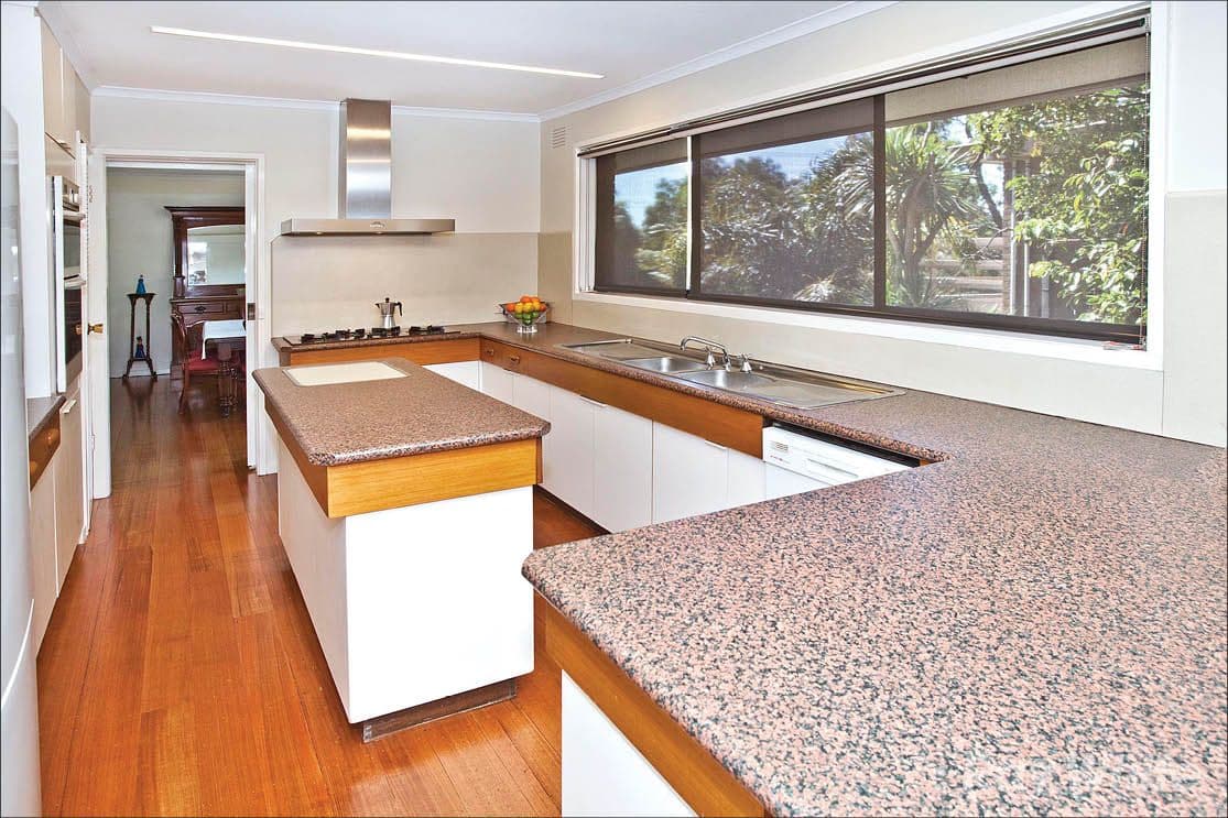 9 Heatherlea Drive, WHEELERS HILL VIC 3150, Wheelers Hill - Thumbnail 6