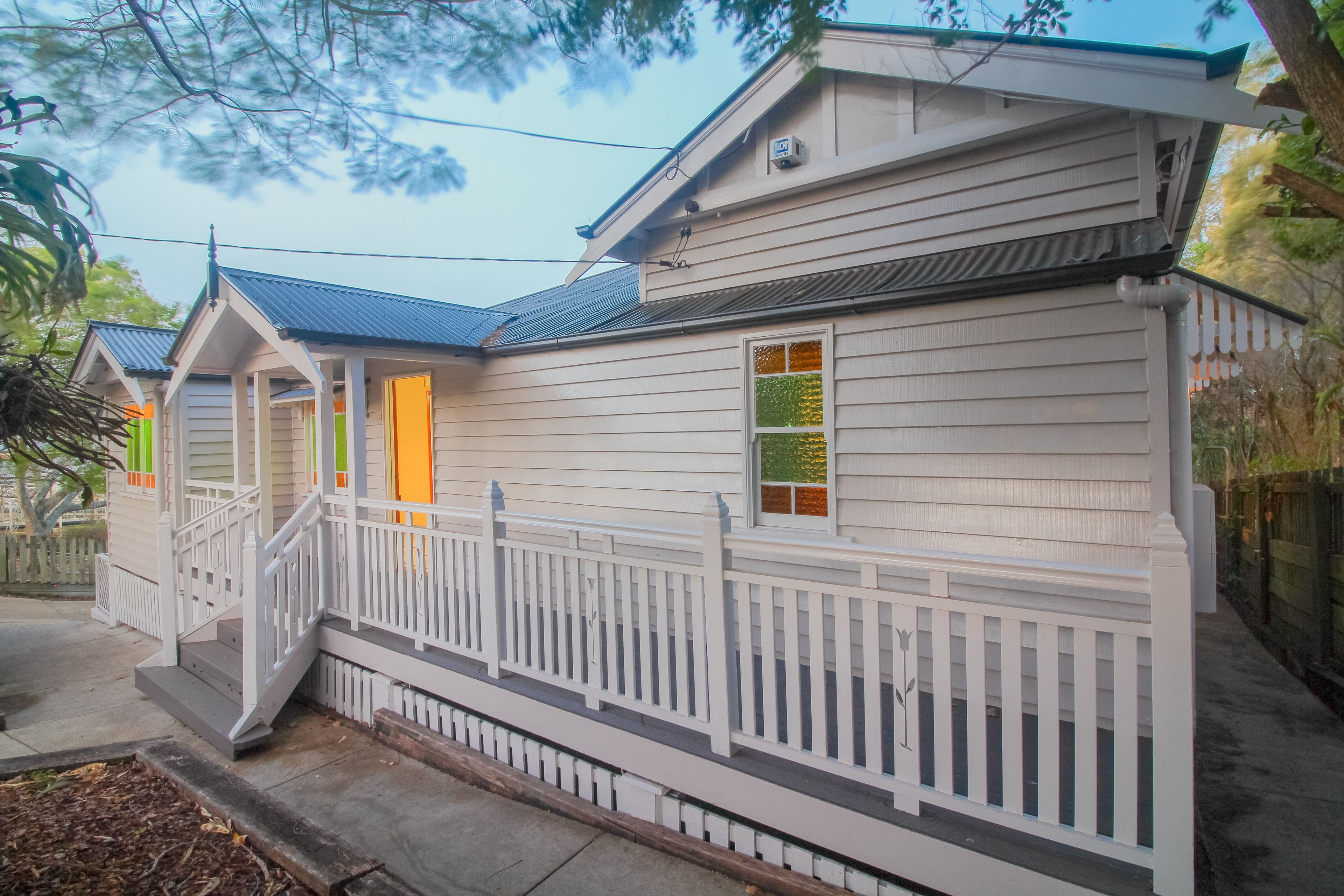 65 Chermside Road, Newtown QLD 4305, Newtown - Thumbnail 2