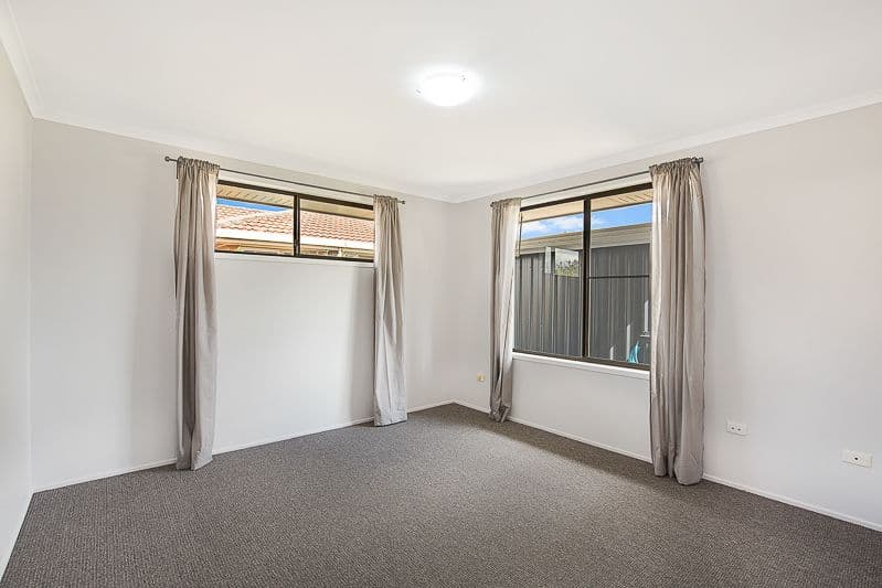 458 Greenwattle Street, Wilsonton QLD 4350, Wilsonton - Thumbnail 3