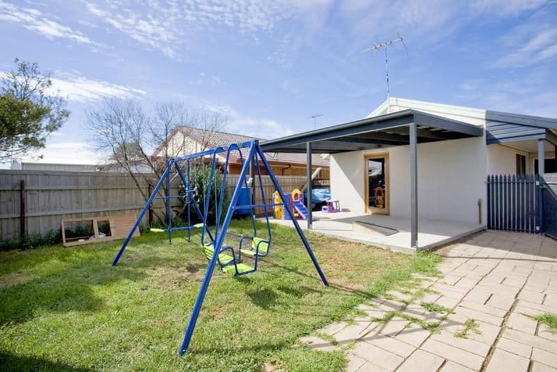 106 Fairbairn Drive, CORIO VIC 3214, Corio - Thumbnail 3