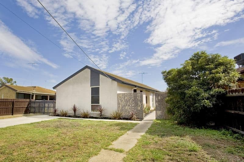 106 Fairbairn Drive, CORIO VIC 3214, Corio - Thumbnail 8