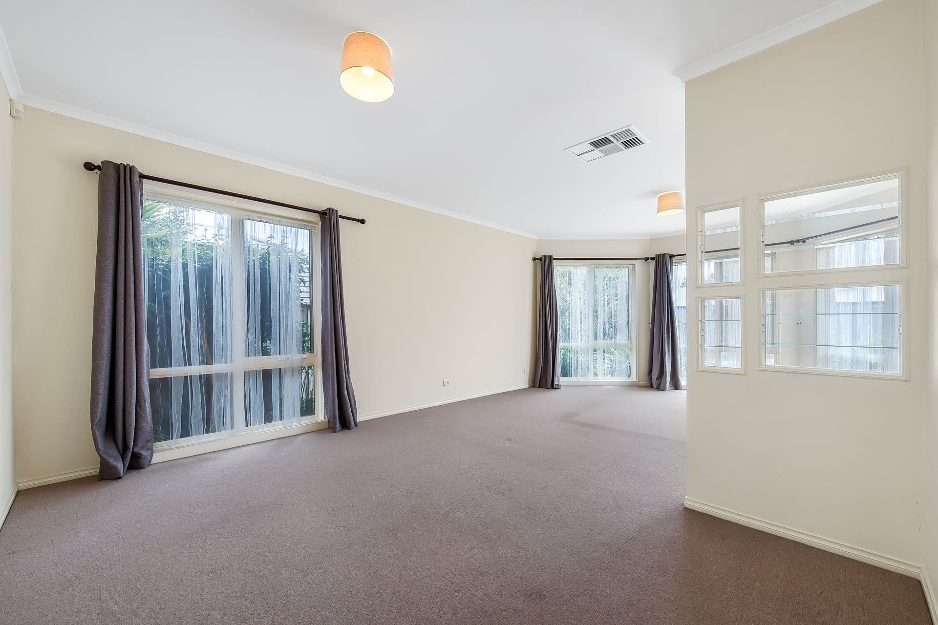 11 Clendon Street, Berwick VIC 3806, Berwick - Thumbnail 7