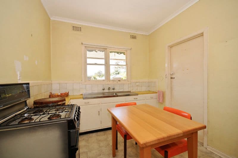 22 CHURCHILL Way, KILSYTH VIC 3137, Kilsyth - Thumbnail 3