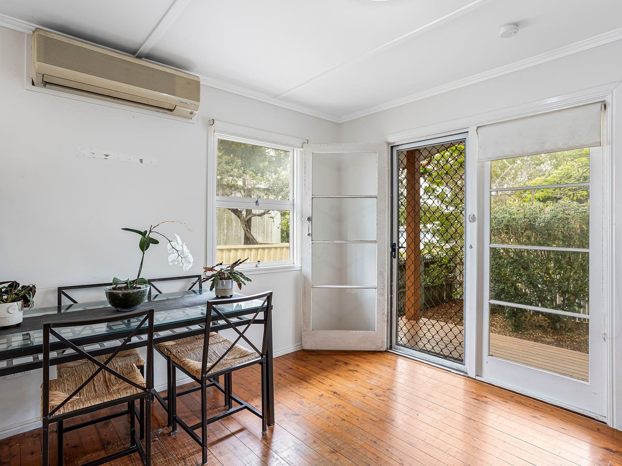 61 Kindra Avenue, Southport QLD 4215, Southport - Thumbnail 5