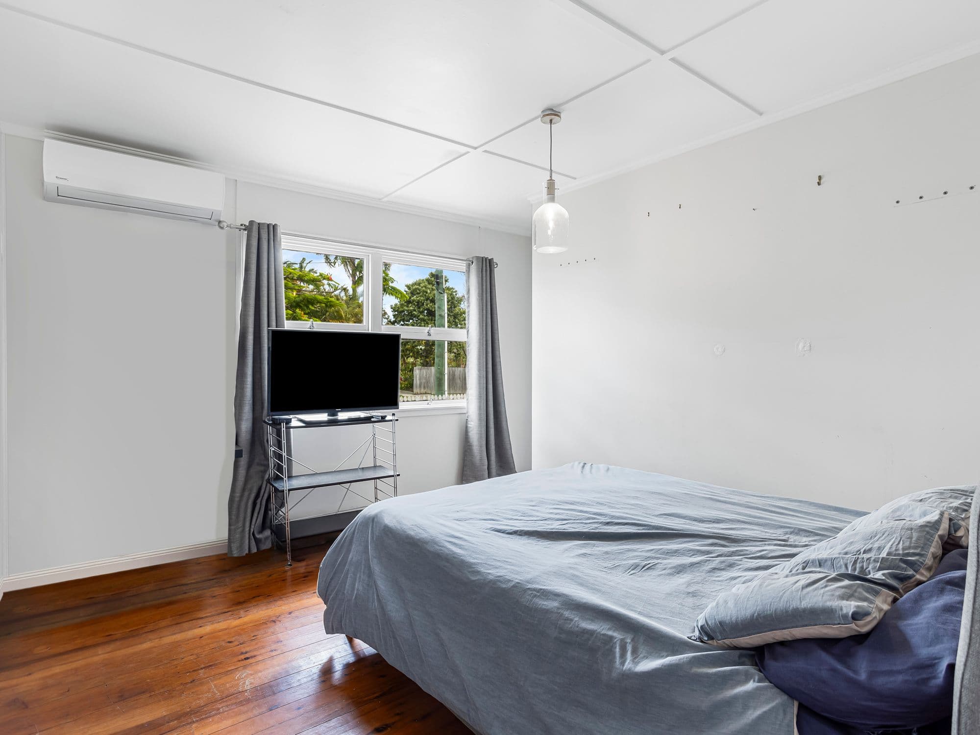 61 Kindra Avenue, Southport QLD 4215, Southport - Thumbnail 7