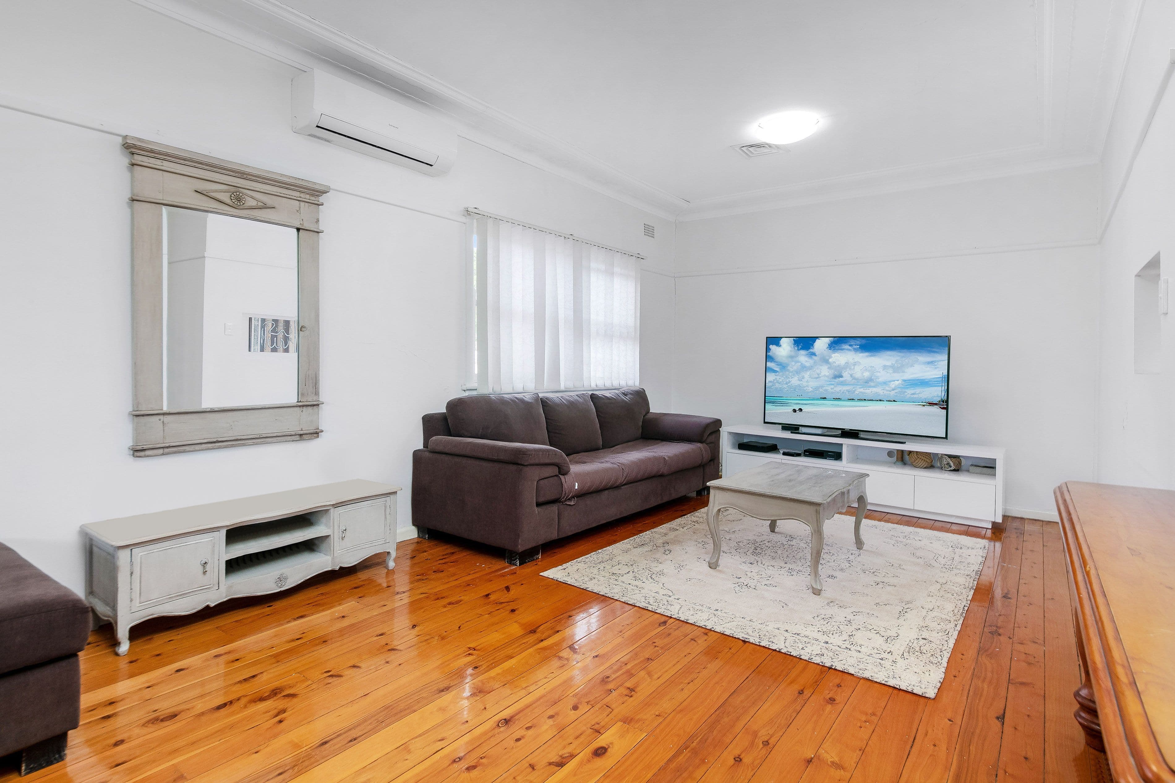 17 Curtis Road, Chester Hill NSW 2162, Chester Hill - Thumbnail 2
