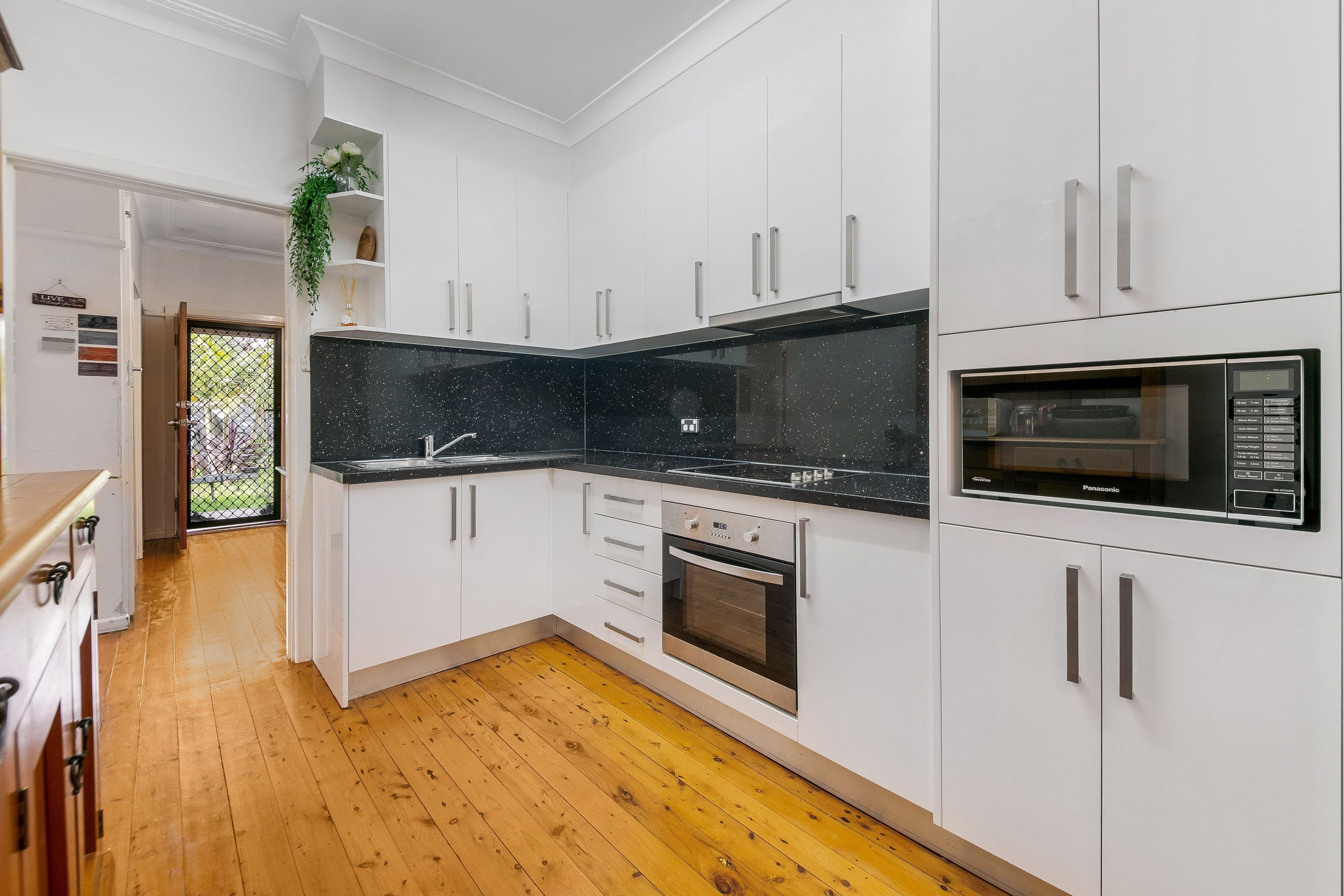 17 Curtis Road, Chester Hill NSW 2162, Chester Hill - Thumbnail 3