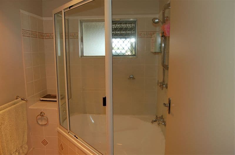 211   Bumstead Road, CRESTMEAD QLD 4132, Crestmead - Thumbnail 8